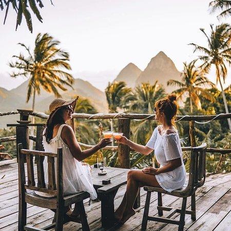 Treetop Restaurant and Bar